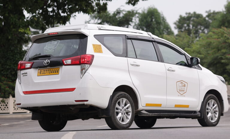 Taxi in udaipur