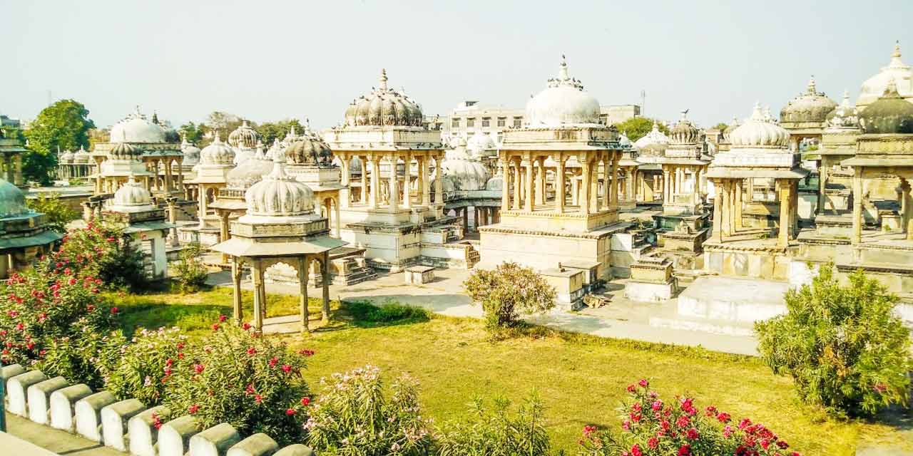 Exploring Udaipur’s Royal Legacy: Palaces, Forts, and Havelis