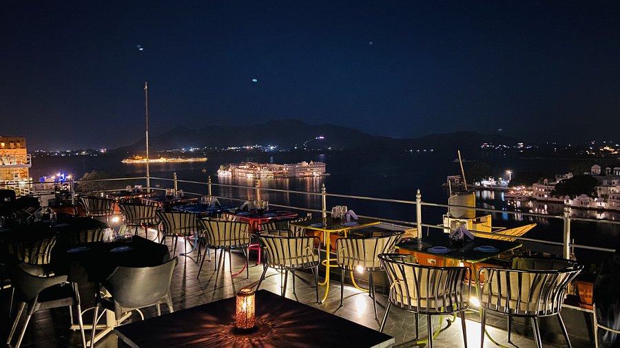 Rooftop Restaurants in Udaipur for a Memorable Dining