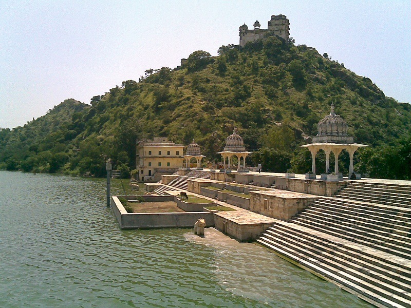 A Guide to Udaipur’s Lakes - Boating, Views, and Serenity