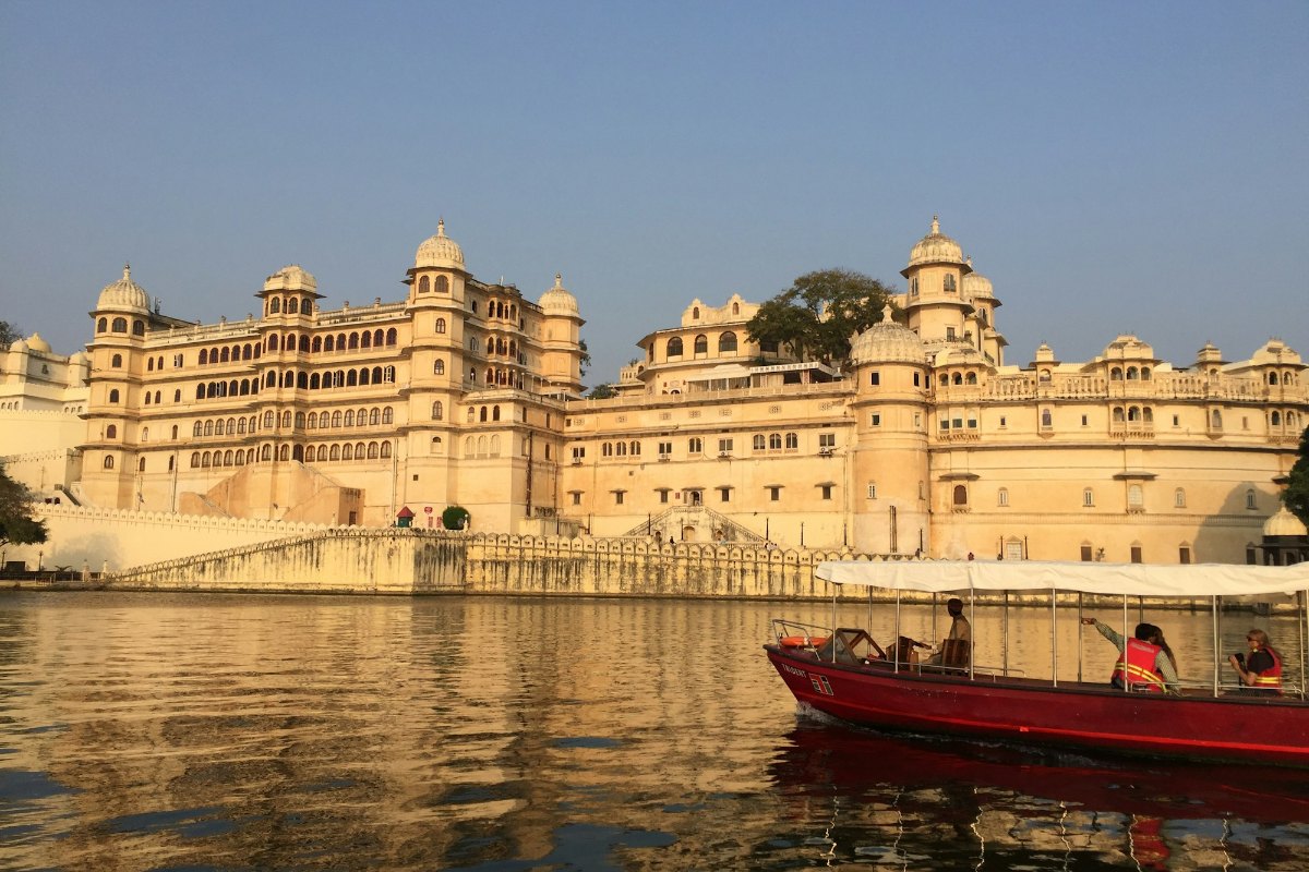 City Palace Udaipur seen across Lake Pichola, Rajasthan
