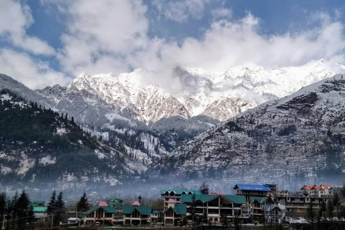 Snow covered Himalayan peaks above Manali, Himachal Pradesh