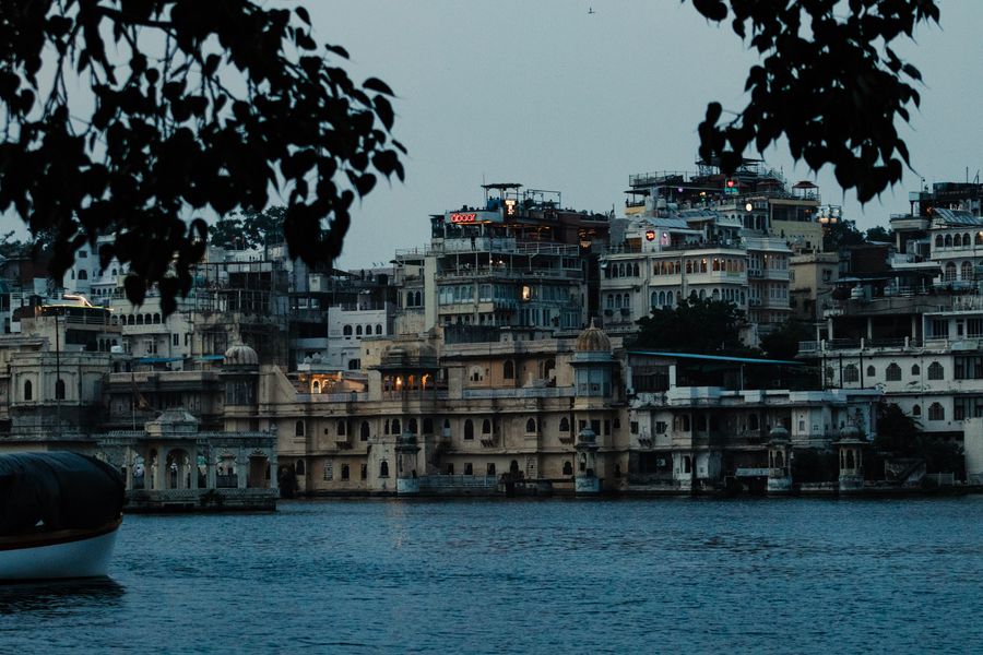 Udaipur with Nearby Attractions Tour